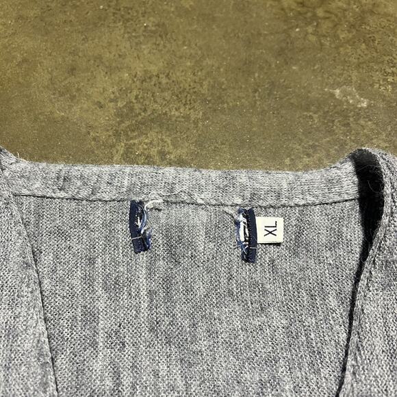 Vintage 80s Grey Acrylic Blank Cardigan - Picture 3 of 3